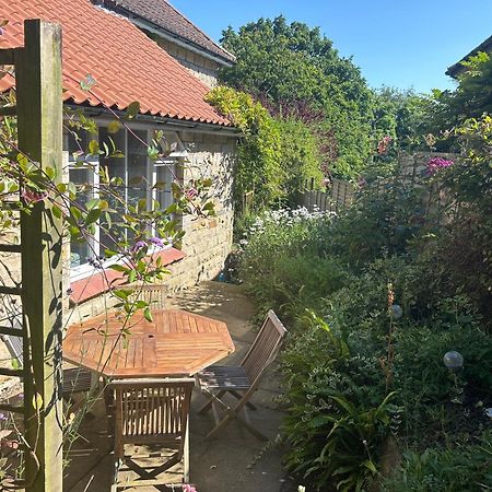 Burnbrae Villa Sleights Bagian luar foto