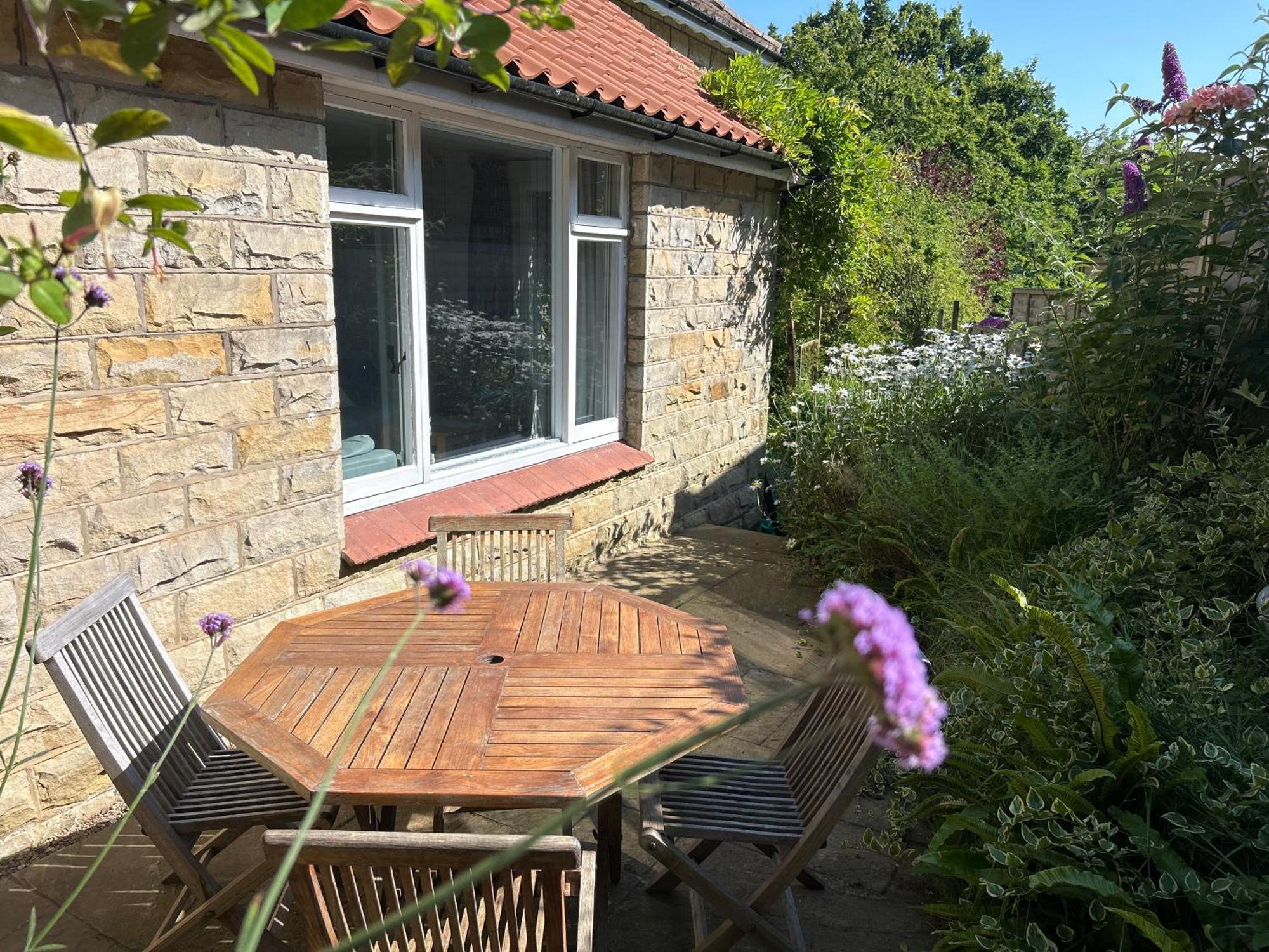 Burnbrae Villa Sleights Bagian luar foto